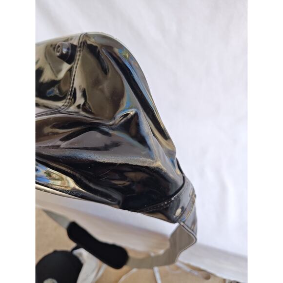 Vintage Nike Patent Leather‎ Look Black Silver Messenger Gym Soccer Shoulder Bag - Picture 5 of 16